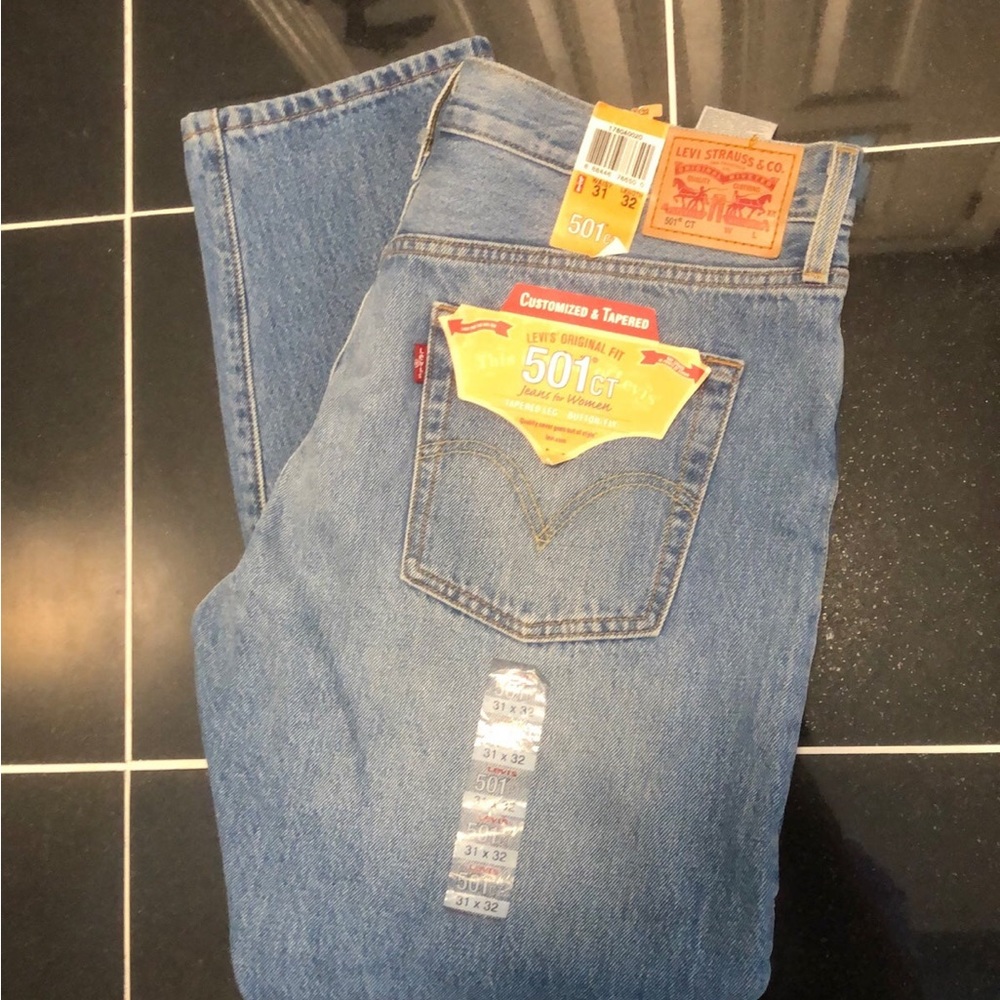 Levis jean size 31